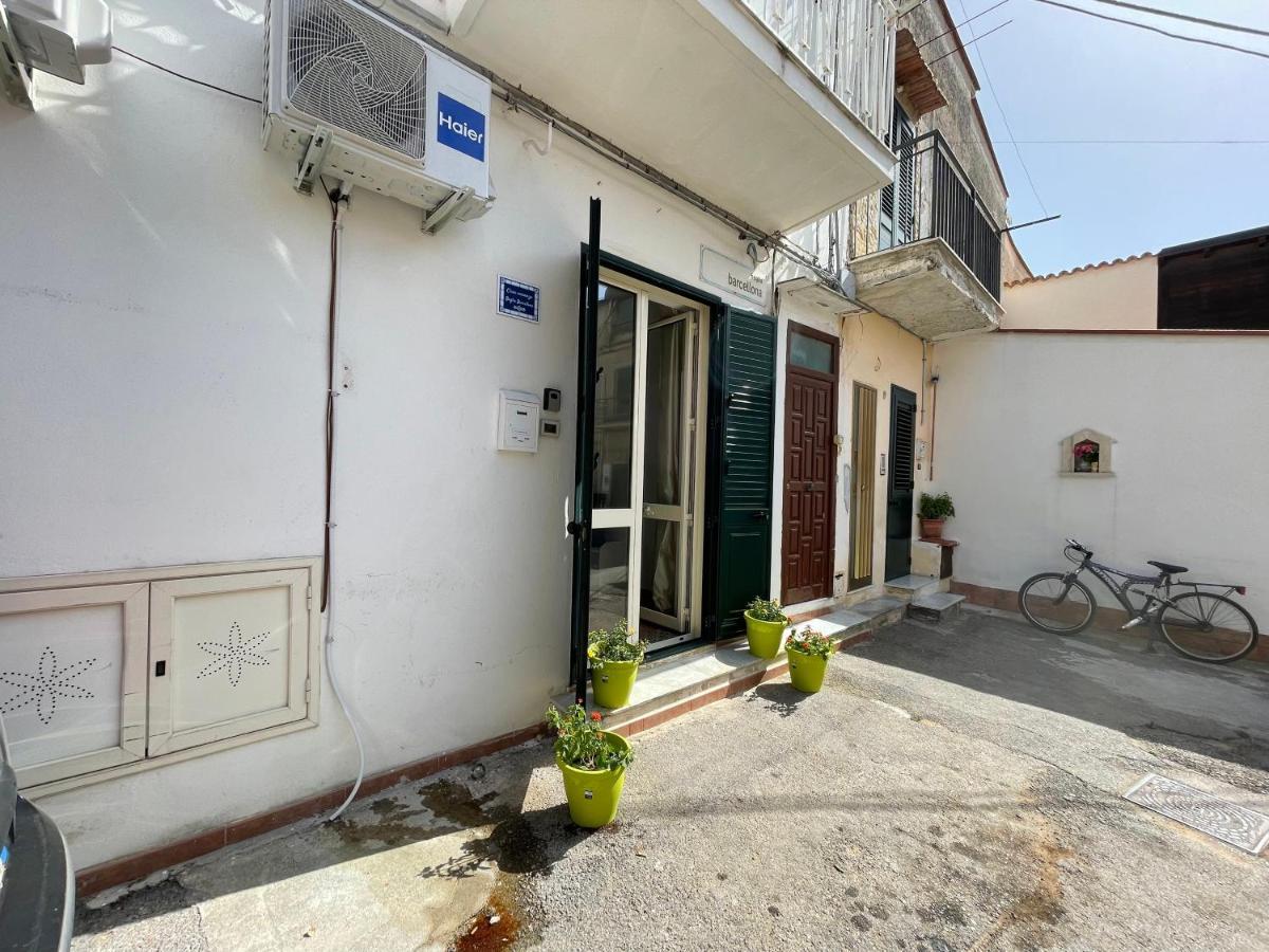 Casa Vacanze Baglio Barcellona Mondello Palermo Dış mekan fotoğraf